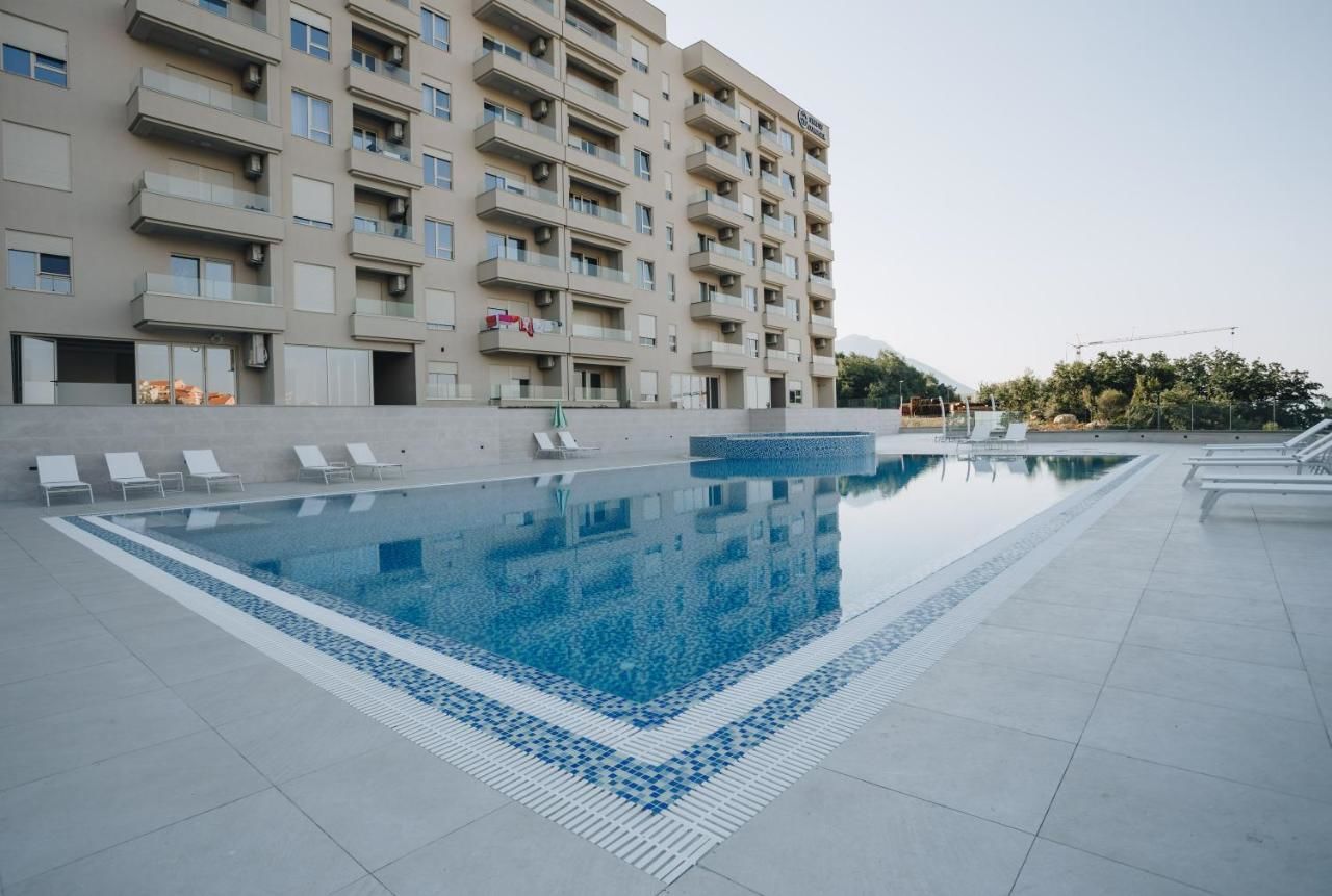 Апартаменты Apartments with swimming pool Будва-4