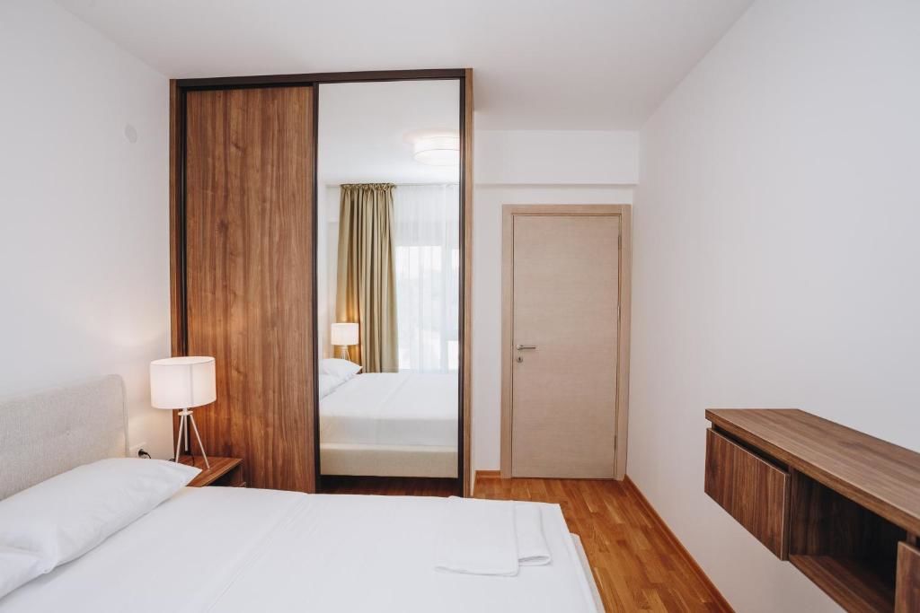 Апартаменты Apartments with swimming pool Будва-26