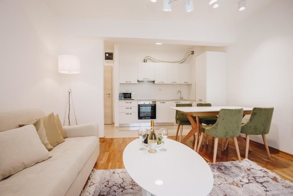 Апартаменты Apartments with swimming pool Будва-38